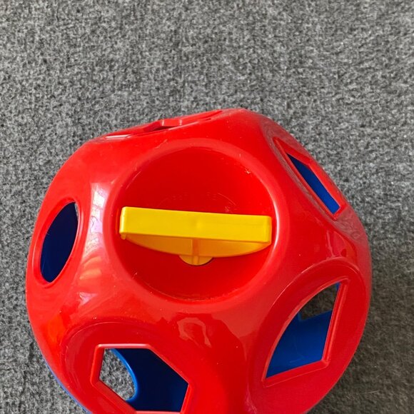 Tupperware Vintage Classic Shape-O Ball Red & Blue w/Yellow Shapes Learning Toy - Picture 7 of 12